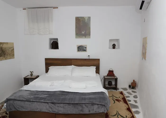 Hostel Edward Lear *